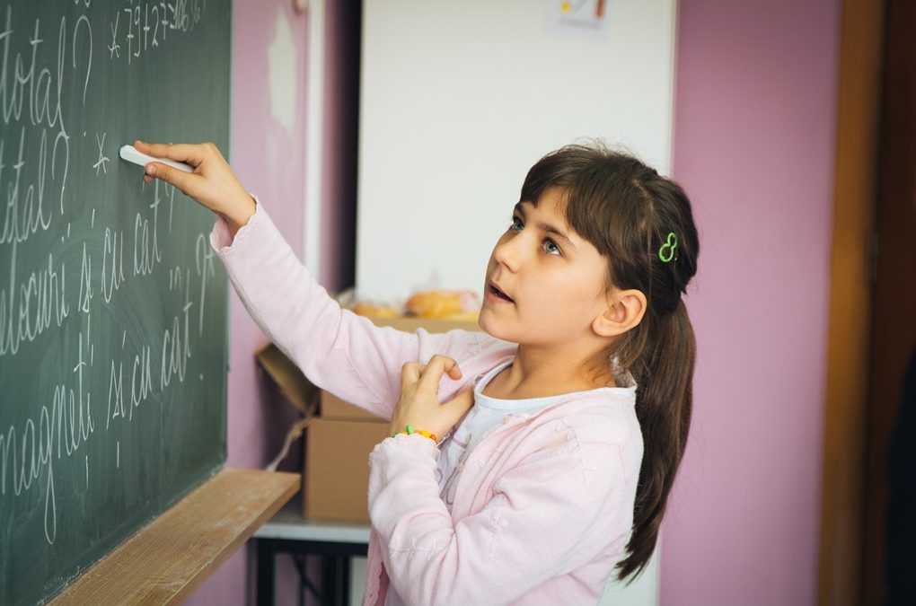 United Way România continuă eforturile de prevenire a abandonului școlar, prin programul “Educația – centrul schimbării în comunitate”